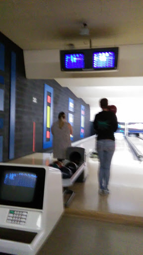 Bowling Alley «Flat Rock Lanes», reviews and photos, 14700 Telegraph Rd, South Rockwood, MI 48179, USA