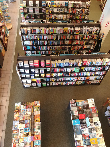 Barnes & Noble image
