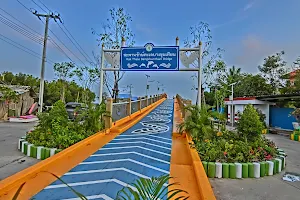 Rak Thale Bangkhunthian Bridge image