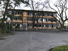 Schulhaus Allenmoos
