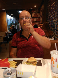 Cheeseburger du Restauration rapide McDonald's à Longuenesse - n°2