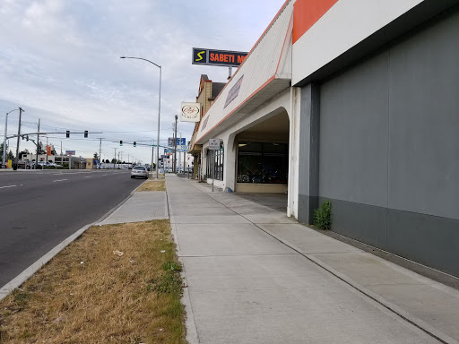 Used Car Dealer «Sabeti Motors Auto Sales Tacoma», reviews and photos, 5801 S Tacoma Way, Tacoma, WA 98409, USA