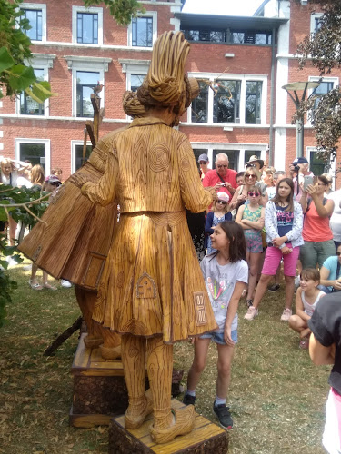 Pl. aux Foires, 6900 Marche-en-Famenne, België