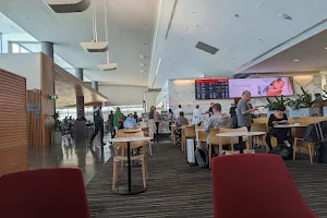 Qantas Club and Business Lounge image