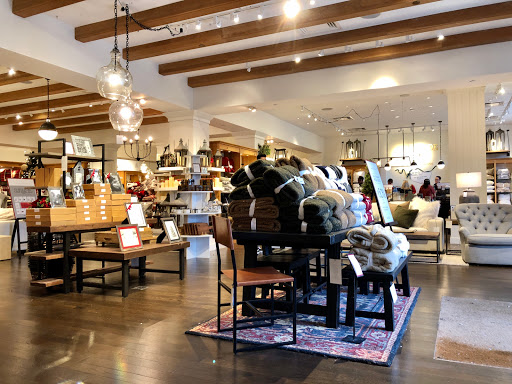 Furniture Store «Pottery Barn», reviews and photos, 358 San Lorenzo Ave #2115, Coral Gables, FL 33146, USA
