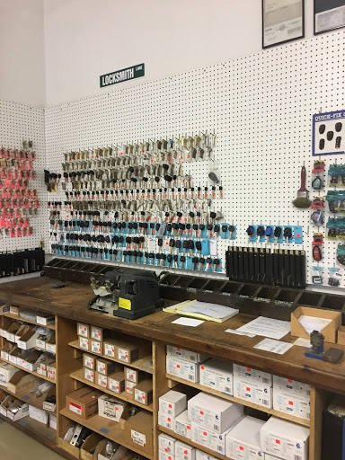 Locksmith «Centerville Locksmith», reviews and photos, 37300 Cedar Blvd c, Newark, CA 94560, USA