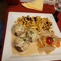 Sauce aux champignons du Restaurant français Lohkäs Restaurant de Tradition à Strasbourg - n°8