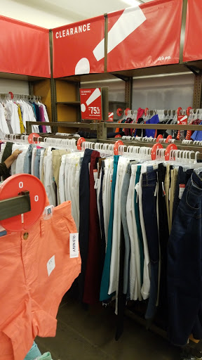 Clothing Store «Old Navy», reviews and photos, 8560 E 49th Pl, Denver, CO 80238, USA