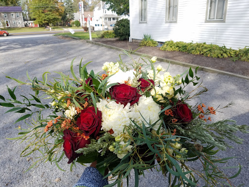 Florist «Flowers by Emily LLC», reviews and photos, 15620 W High St, Middlefield, OH 44062, USA