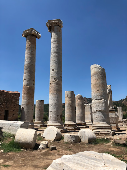 Sardes artemis tapınağı