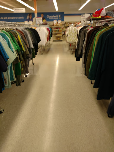 Donations Center «Goodwill of North Georgia: Bells Ferry Store and Donation Center», reviews and photos