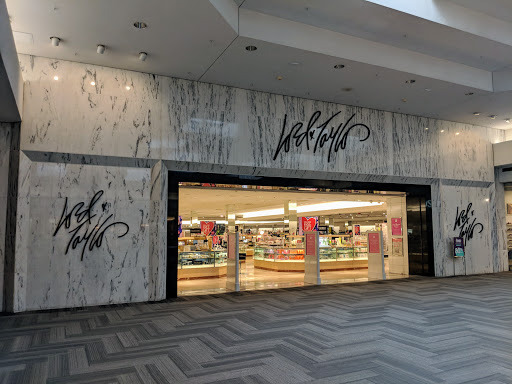 Department Store «Lord & Taylor», reviews and photos, 5 Woodfield Mall, Schaumburg, IL 60173, USA
