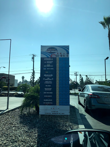 Quick Quack Car Wash en Fullerton