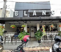 Blanco Coffee And Books photo