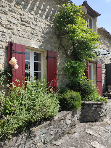 Agence de location de maisons de vacances Gîte l'Ane Vert Saint-Méard-de-Gurçon