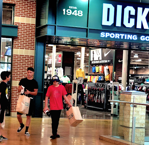 The Shops at Palm Desert image