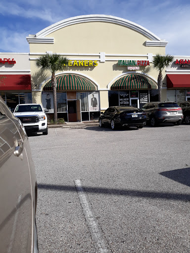 222 Neighborhood Market #107, Orlando, FL 32825, USA