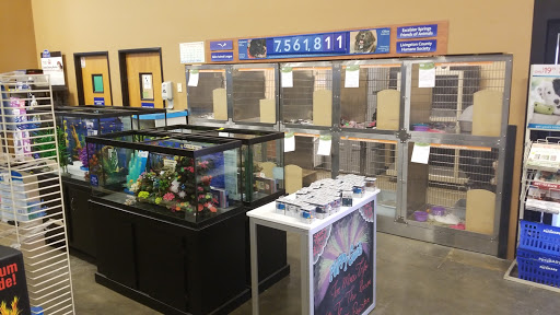 Pet Supply Store «PetSmart», reviews and photos, 8500 N Evanston Ave, Kansas City, MO 64157, USA