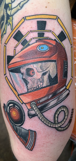 Tattoo Shop «A Thin Line Tattoo», reviews and photos, 9 E Wilson St, Batavia, IL 60510, USA