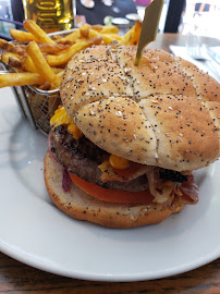 Hamburger du Restaurant français Café Gustave à Paris - n°15