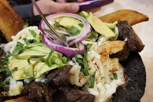 Los molcajetes image