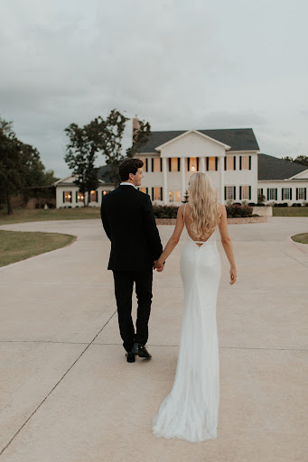 Bridal Shop «a&bé bridal shop dallas», reviews and photos, 154 Glass St #110, Dallas, TX 75207, USA