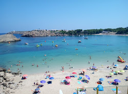 Foto von Arenal d'en Castell Strand annehmlichkeitenbereich