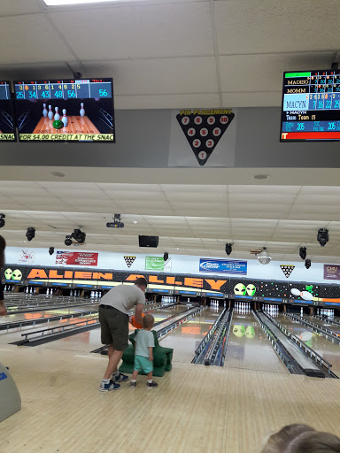 Bowling Alley «Kittyhawk Lanes», reviews and photos, 2241 Birch St, Wright-Patterson AFB, OH 45433, USA