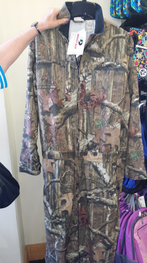 Clothing Store «L.L. Bean Outlet», reviews and photos, 1 Freeport Village Station, Freeport, ME 04033, USA