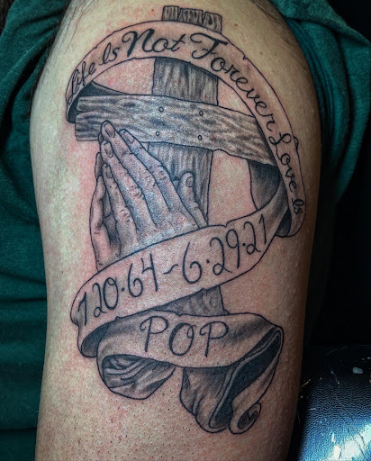 Tattoo Shop «Lancaster County Tattoo Company», reviews and photos, 29 E State St, Quarryville, PA 17566, USA