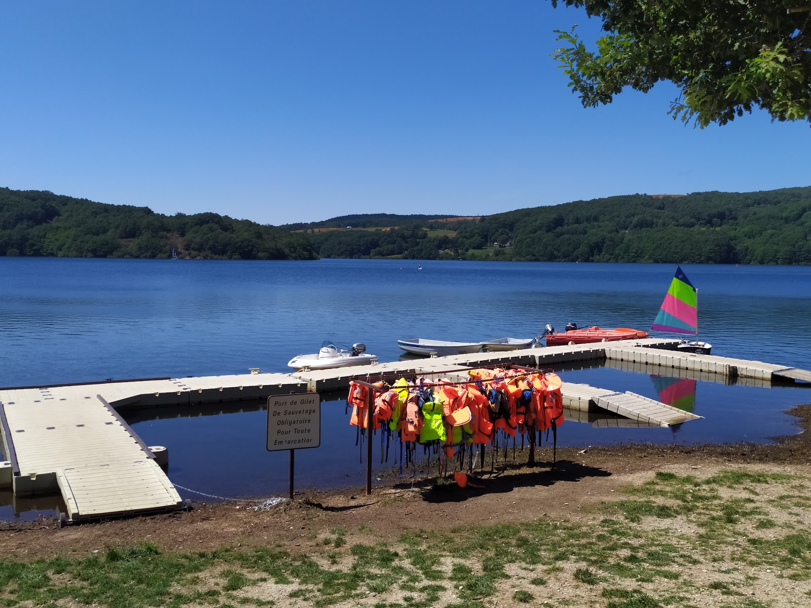 Plage de loisirs du Lac du Laouzas photo #9