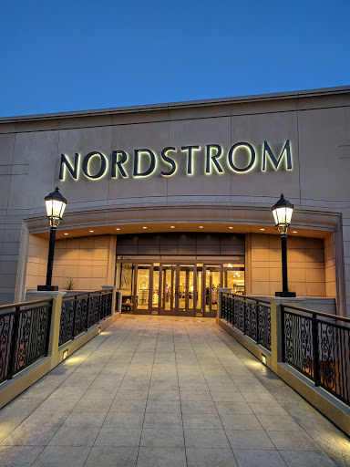 Department Store «Nordstrom Thousand Oaks», reviews and photos, 346 W Hillcrest Dr, Thousand Oaks, CA 91360, USA