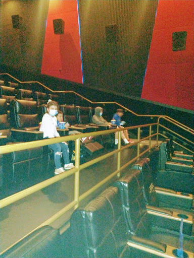 Movie Theater «Harkins Theatres Estrella Falls 16», reviews and photos, 15010 W McDowell Rd, Goodyear, AZ 85395, USA