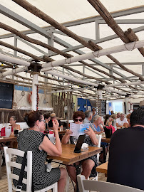 Atmosphère du Restaurant Le Cabanon De La Plage à Sète - n°7