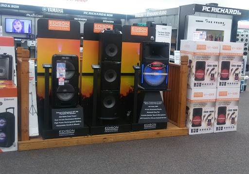 Appliance Store «P.C. Richard & Son», reviews and photos, 1685 Old Country Rd, Riverhead, NY 11901, USA