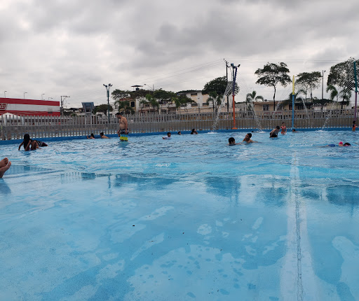 Piscinas publicas descubiertas en Guayaquil