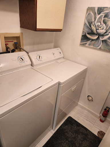 Appliance Repair Service «Midwest Used Appliance & Repair», reviews and photos, 8 Wade Square, Belleville, IL 62221, USA