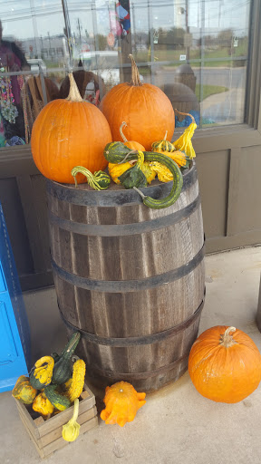 American Restaurant «Cracker Barrel Old Country Store», reviews and photos, 228 Mall Blvd, Bloomsburg, PA 17815, USA