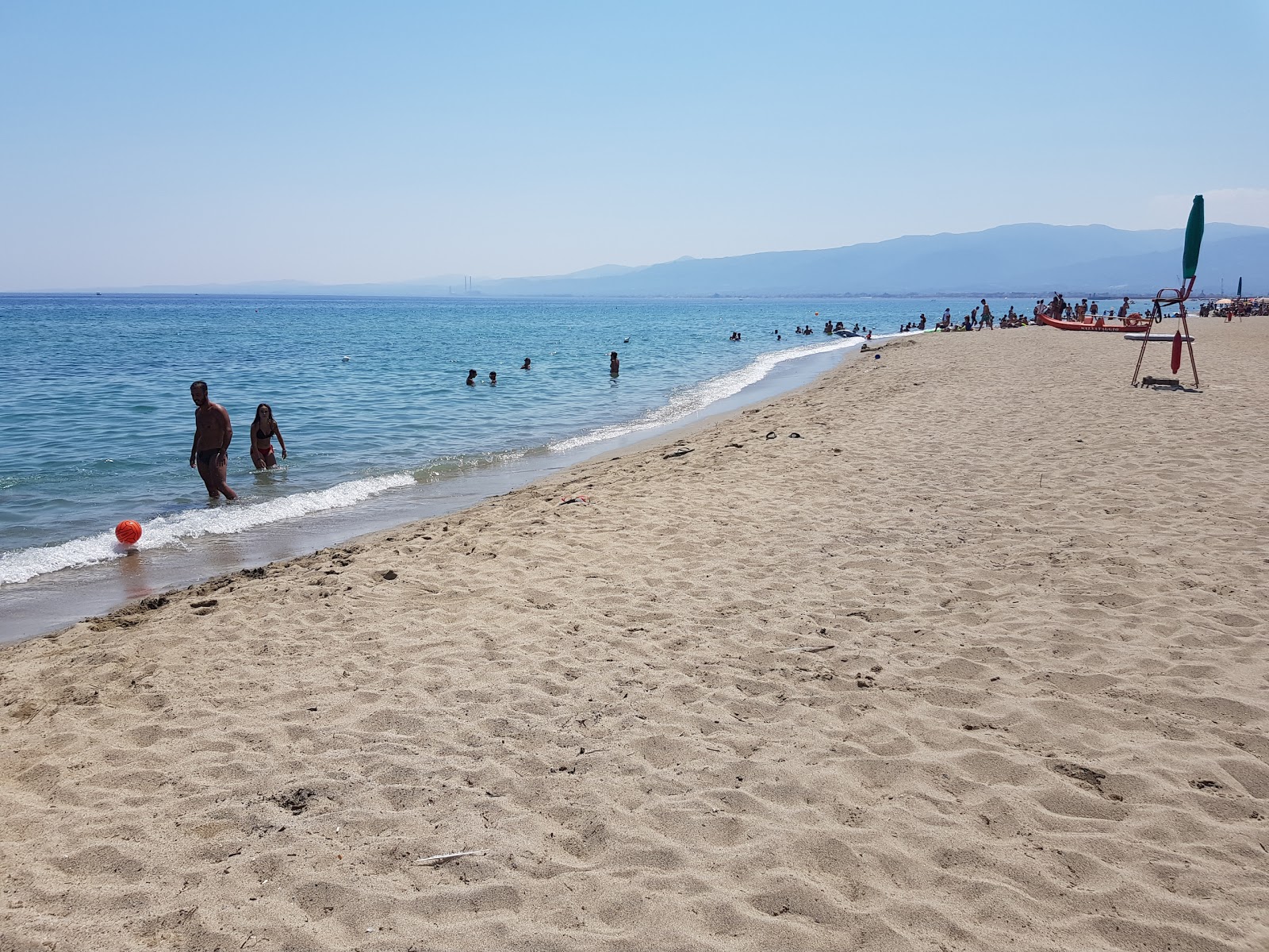 Foto di Spiaggia Salicetti con parzialmente pulito livello di pulizia