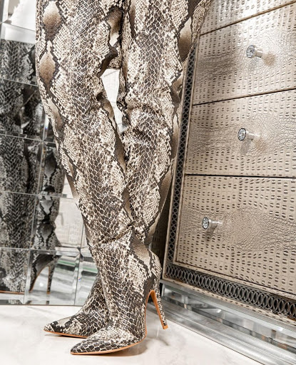 Shoe Store «SHOE TIME & SHOE TREND», reviews and photos, 3021 Freedom Dr, Charlotte, NC 28208, USA