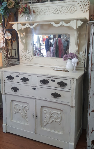 Antique Store «Country Porch», reviews and photos, 13862 Walsingham Rd, Largo, FL 33774, USA