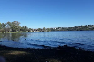 Costanera Lago San Roque image