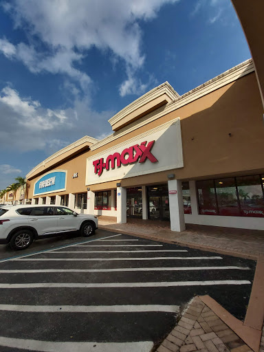 Department Store «T.J. Maxx», reviews and photos, 12163 Biscayne Blvd, North Miami, FL 33181, USA
