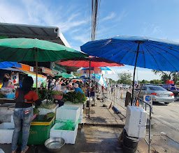 ตลาดสดท่าเรืออ่างศิลา photo