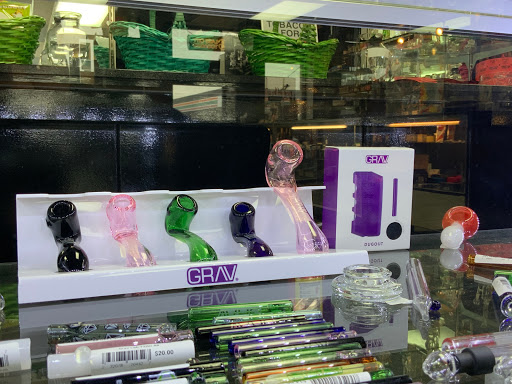 Tobacco Shop «Glass City Tobacco Inc», reviews and photos, 7600 Gardner Park Dr, Gainesville, VA 20155, USA