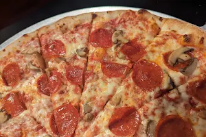 Leo's Pizza image