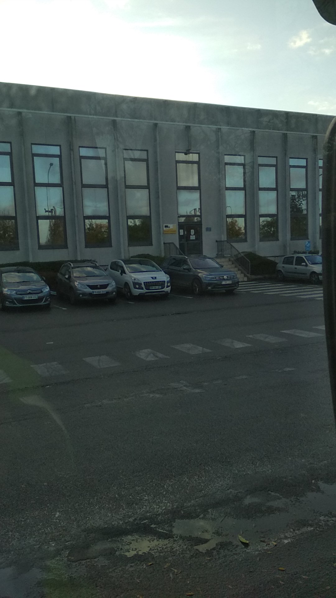 Photo n° 1 de l'avis de VADZIM. fait le 21/10/2021 à 07:20