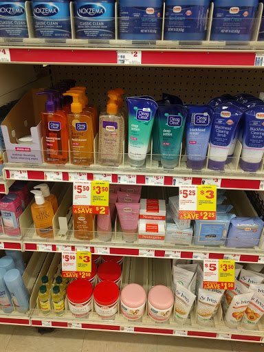 FAMILY DOLLAR, 36 W 16th St, Holland, MI 49423, USA, 