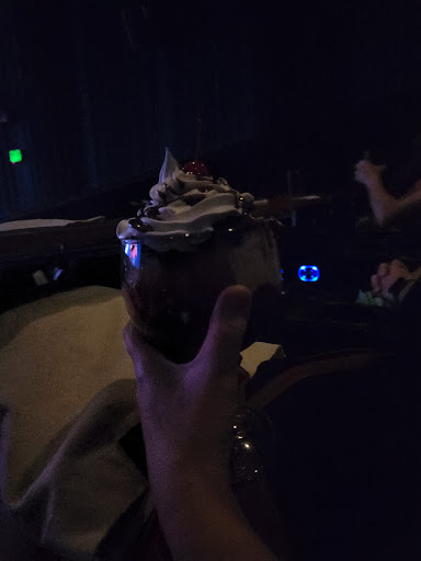 Movie Theater «Cinema Cafe», reviews and photos, 1401 Greenbrier Pkwy, Chesapeake, VA 23320, USA