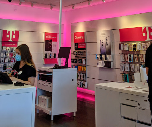 Cell Phone Store «T-Mobile», reviews and photos, 805 Patton Ave, Asheville, NC 28806, USA